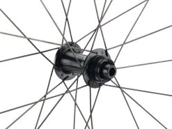 ZIPP 303 S Carbon Tubeless Disc Center Lock Laufradsatz 10 ZIPP 303 S Carbon Tubeless Disc Center Lock Laufradsatz -Fahrradzubehör Verkauf 475250